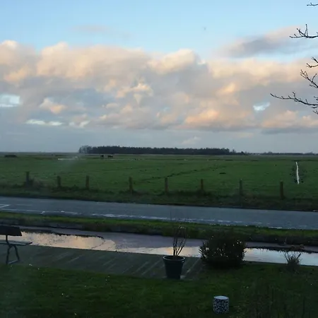 Idyllic Farmhouse Landsmeer